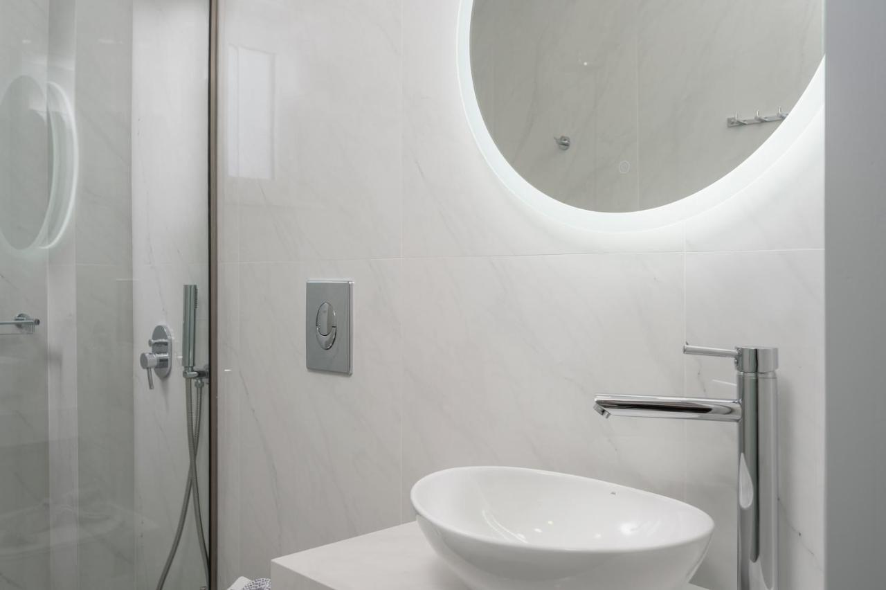 Kristall Suites Stalos Luaran gambar